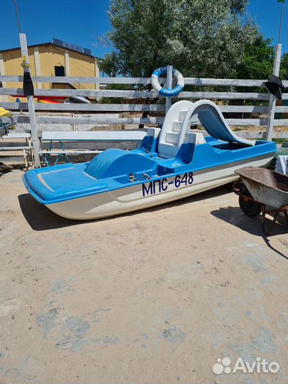 Водные велосипеды, катамараны