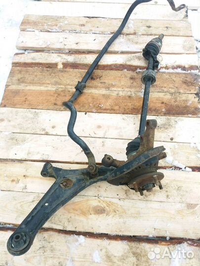 Поворотный Правый кулак привод Yaris 1 1.0 привод