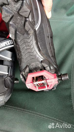 Педали контактные и велотуфли Tempesta