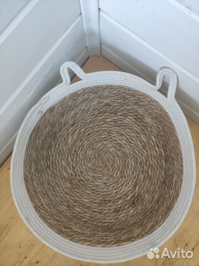 Лежанка для кошек