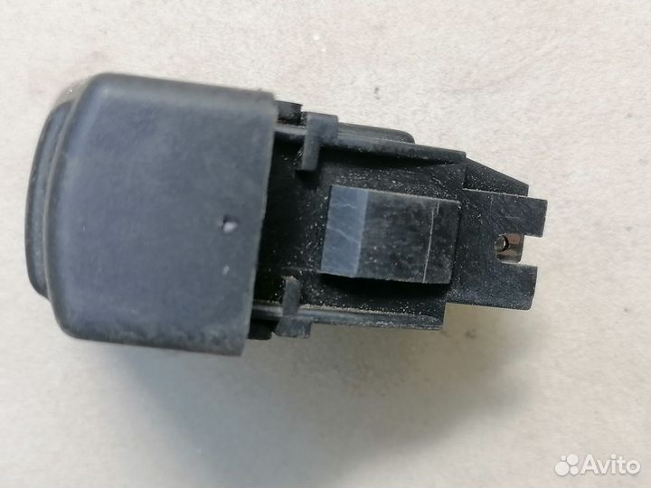 Кнопка обогрева задн.стекла Renault 19 1992-2002