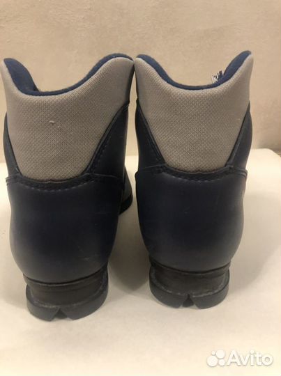 Лыжные ботинки р. 35