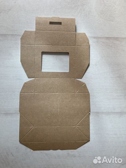 Крафт коробки с окном самосборные бронь