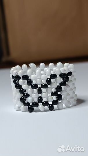 Кольцо с бабочкой из бисера