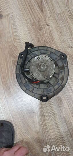 Мотор отопителя салона