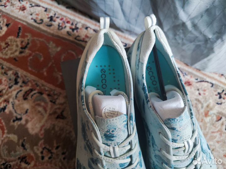 Кроссовки женские ессо 40