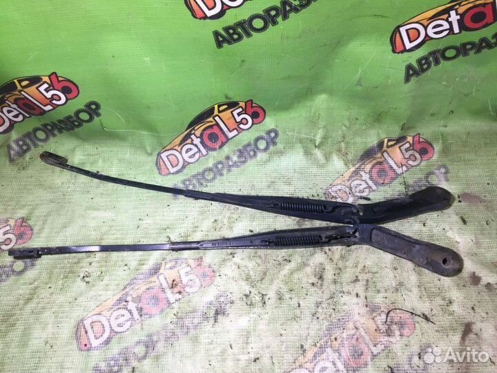 Поводок дворника Opel Meriva A