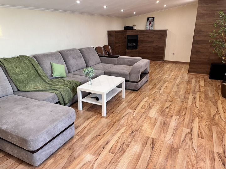 4-к. квартира, 137,2 м², 10/10 эт.