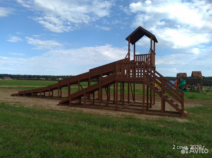 Зимняя горка, деревянная горка