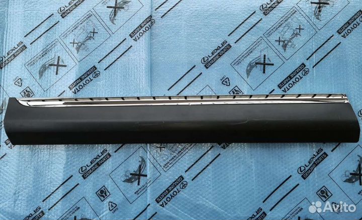 Молдинг двери Highlander передний левый