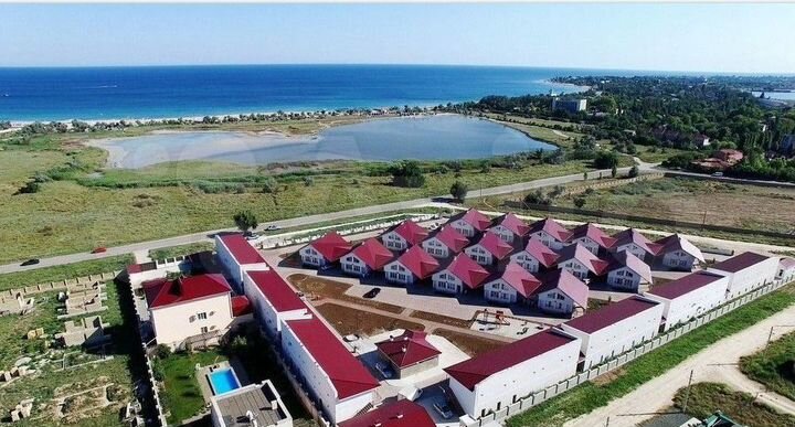 Таунхаус 19,7 м² на участке 1 сот.