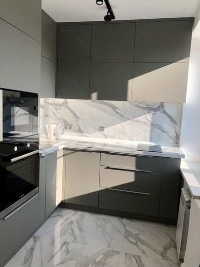 2-к. квартира, 49 м², 3/19 эт.