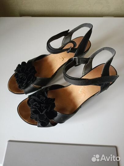 Босоножки женские 37 размер Rieker