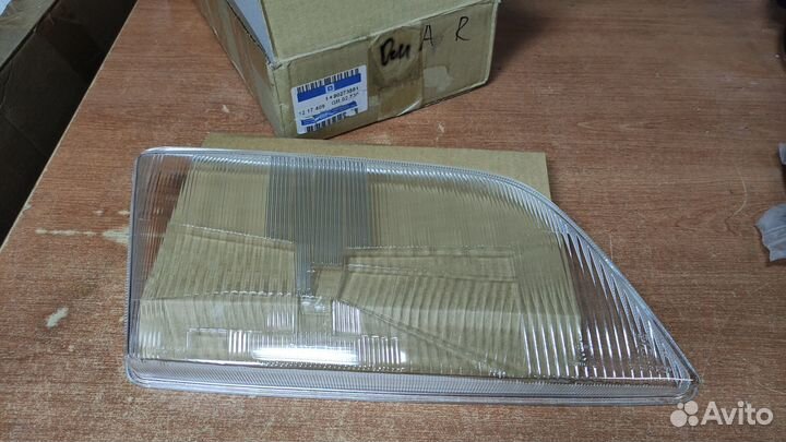 Стекло фары Опель Омега А (1987-1993)
