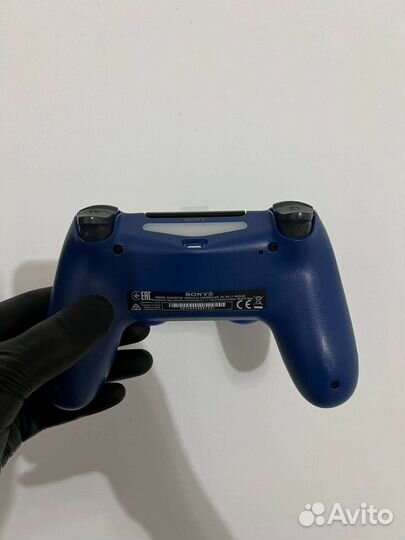 Джойстик ps4 новый + зарядка читайте описание