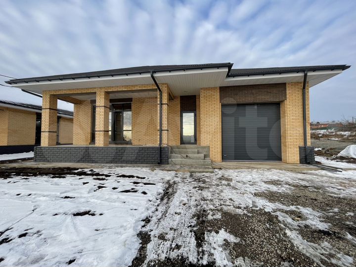 Коттедж 180 м² на участке 7 сот.