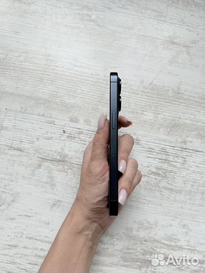 iPhone 15 Pro, 256 ГБ