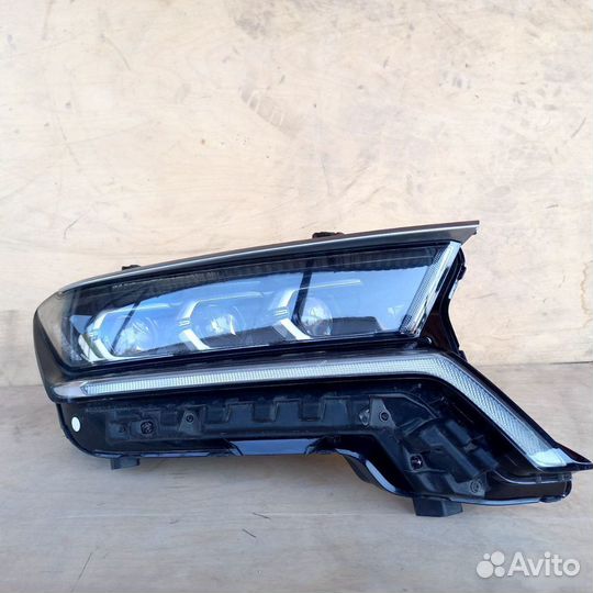 Фара правая Kia Sorento 4 2020-2024