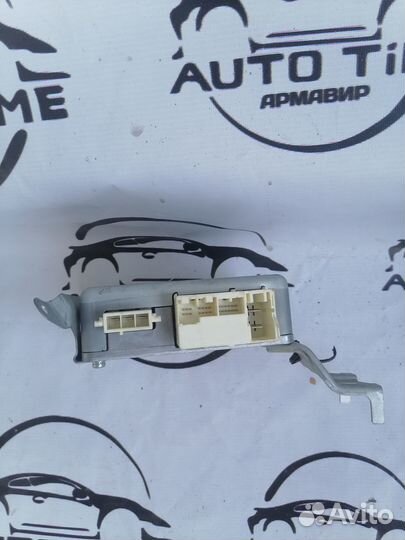 Блок управления эур corolla 150