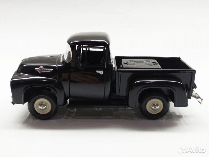 1:38 Ford Pickup F-100 1956