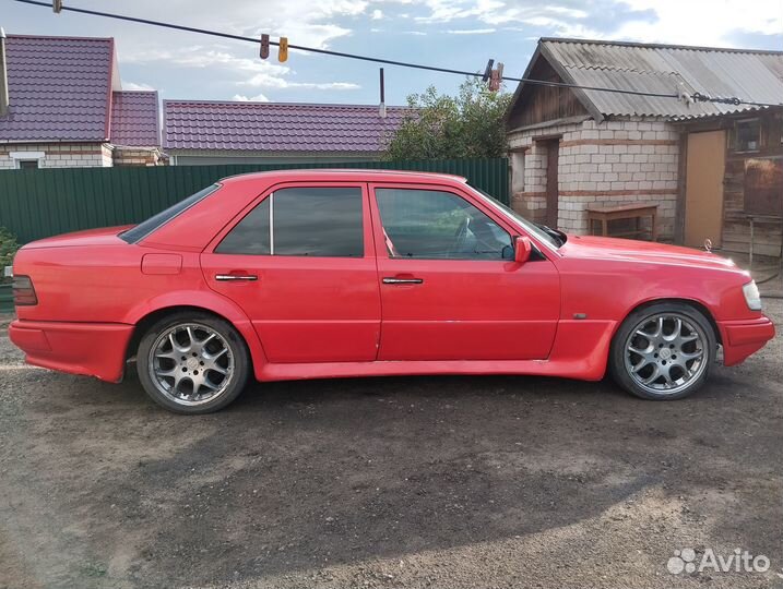 Mercedes-Benz E-класс 2.2 AT, 1993, 397 890 км