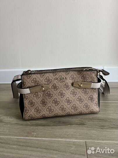 Сумка женская через плечо guess