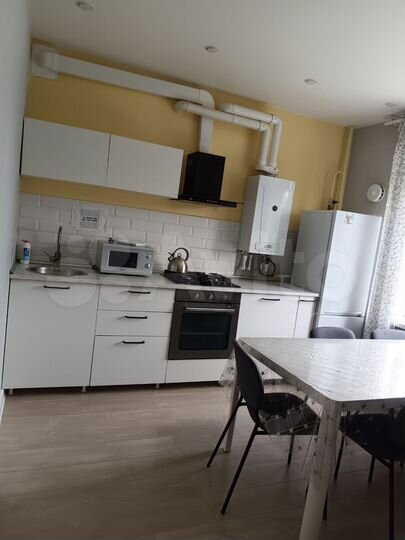 2-к. квартира, 72 м², 3/5 эт.