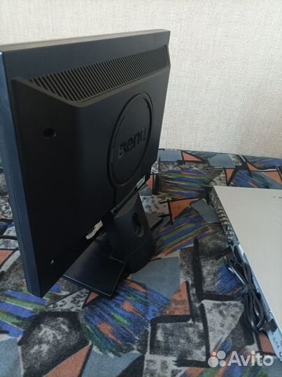 Монитор и dvd плеер