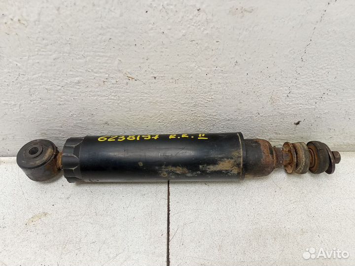 Амортизатор передний