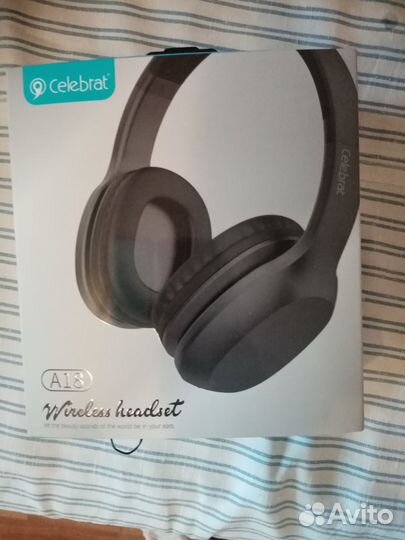 Беспроводные наушники Celebrat A18