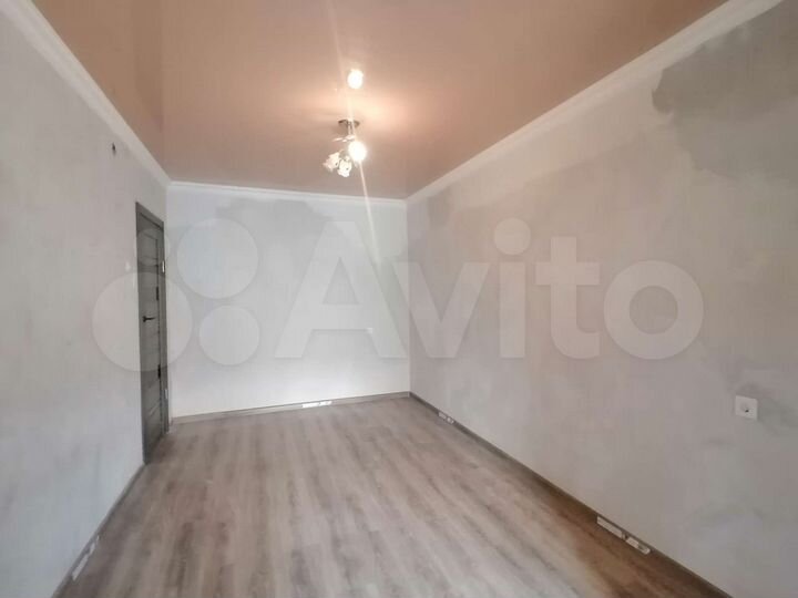 2-к. квартира, 60 м², 1/5 эт.