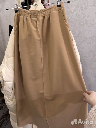 Костюм (свитшот и юбка)