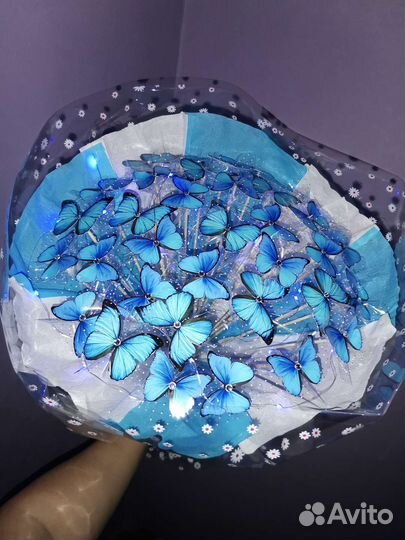 Букет из бабочек светящиеся