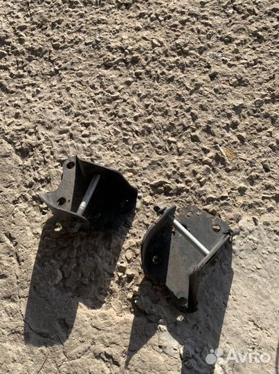 Крепление задней балки Рено Сандеро new