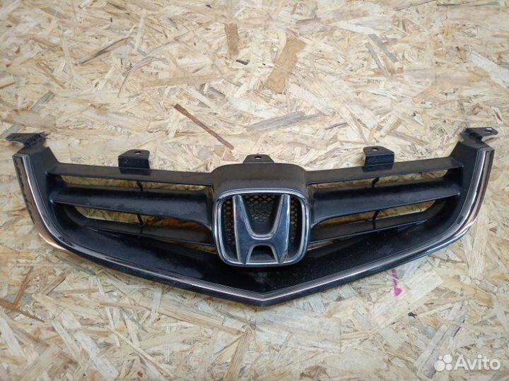 Решетка радиатора Honda Accord 7 CL7 2004