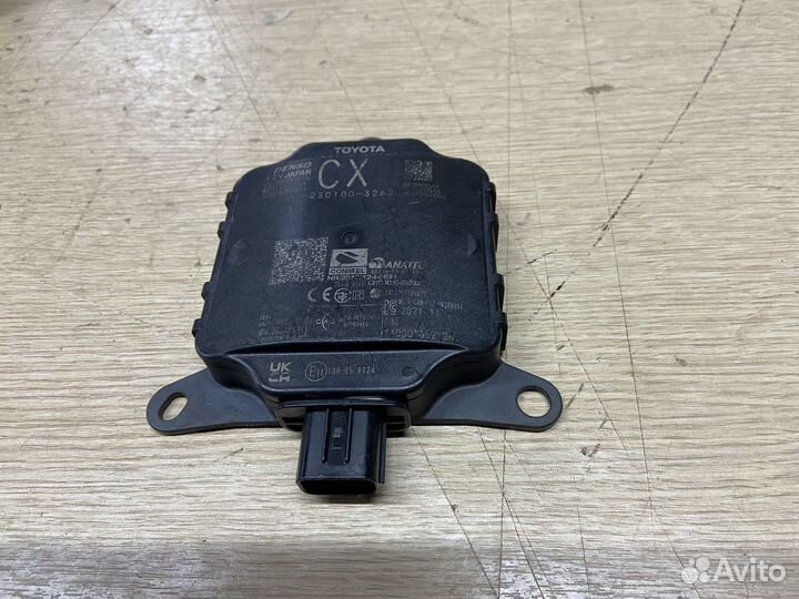 Датчик контроля слепых зон Toyota Camry 75