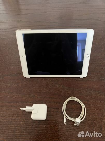 iPad air 2 64gb wifi+sim