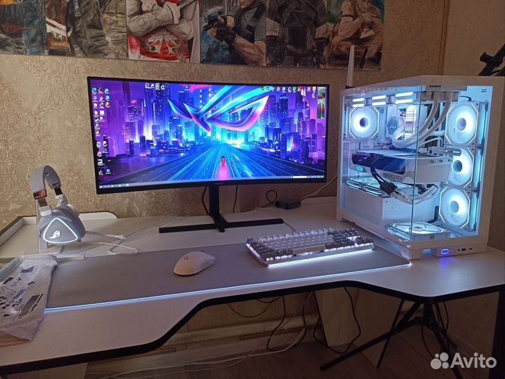 Игровой пк с монитором клавой и мышкой