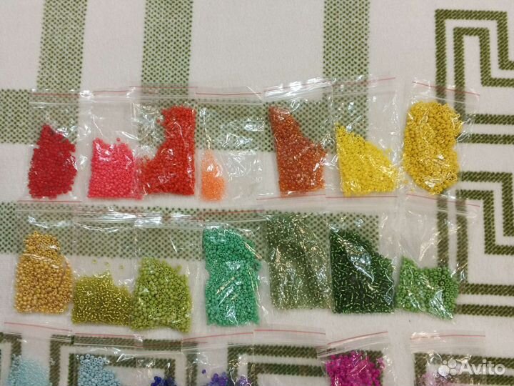 Бисер штучно