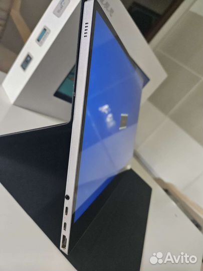 Портативный монитор сенсорный 15,6