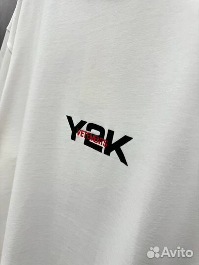 Футболка Vetements Y2K оверсайз белая (хит 2024)