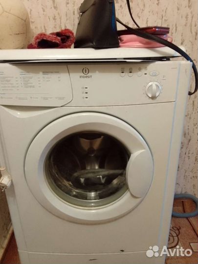 Стиральная машина indesit на запчасти
