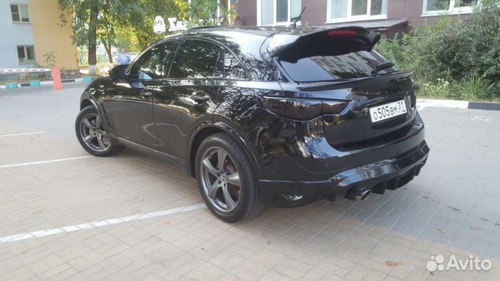 Диффузор Infiniti fx35 fx37 fx50s fx30d qx70