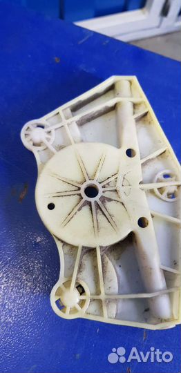 Запчасти стеклоподъемника на touareg