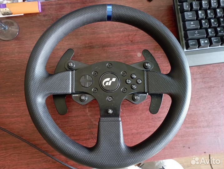 Игровой руль от Thrustmaster T300