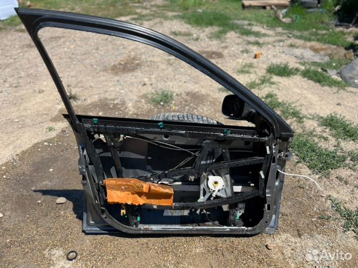 Дверь передняя левая Audi A4 B5 ADR 1996
