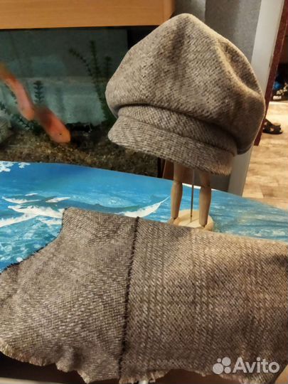 Кепка с шарфом