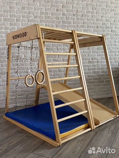 Детский спортивно-игровой комплекс + прыгунки