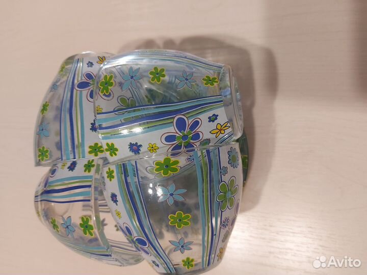 Чайные чашки с блюдцами