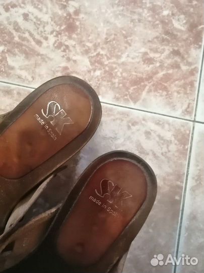 Босоножки, тапки